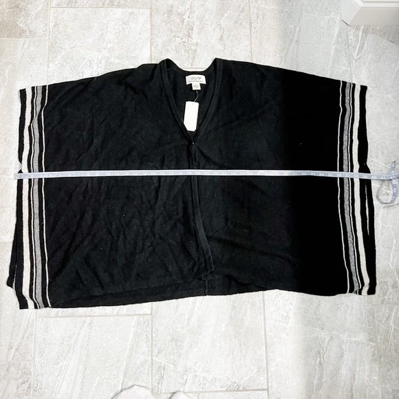 PLY Black Cashmere Aztec Poncho - Picture 9 of 11